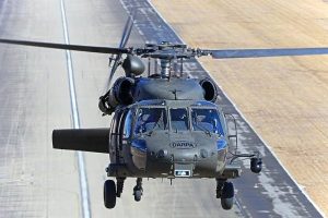 Хеликоптерот Black Hawk леташе 30 минути без пилот (ВИДЕО)