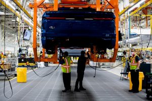 Ford ja забрзува трансформацијата и се дели на две дивизии – електрична и класична (ВИДЕО)