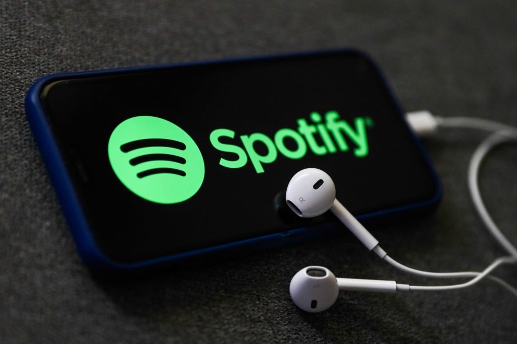 Spotify се повлекува од Русија