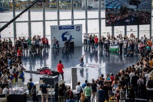 Во Македонија ќе се одржи првенство во фрлање авиончиња од хартија