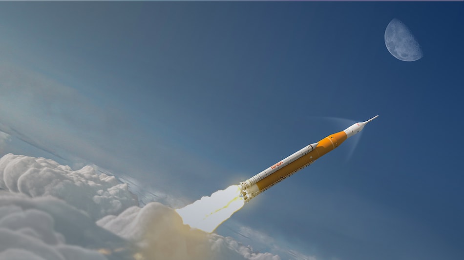 Како да го испратите вашето име на патување околу Месечината (ВИДЕО)