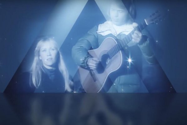 По речиси половина век, АББА објави нов спот за легендарната песна „Chiquitita“