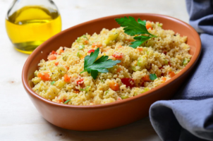 Посен кускус со печурки и праз
