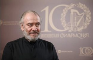 Рускиот диригент Валери Гергиев доби отказ затоа што не ја осуди војната во Украина