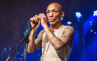 Трип-хоп легендата Tрики ја прекина европската турнеја и нема да настапи во Скопје
