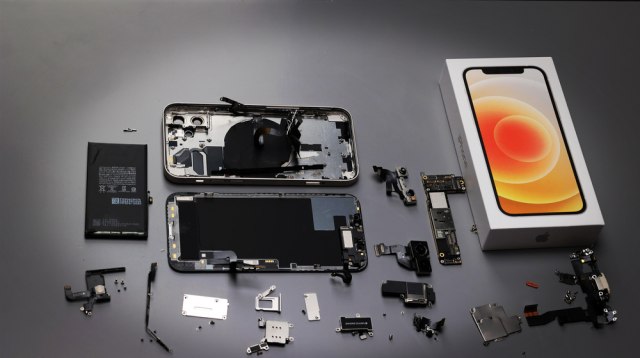 Apple ви дозволува сами да го поправите вашиот iPhone