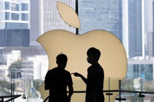 Apple го слави својот 46 роденден