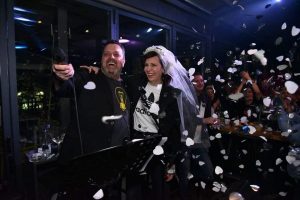 (Видео) Се ожени Дац, по десет години врска Весна му предложи брак