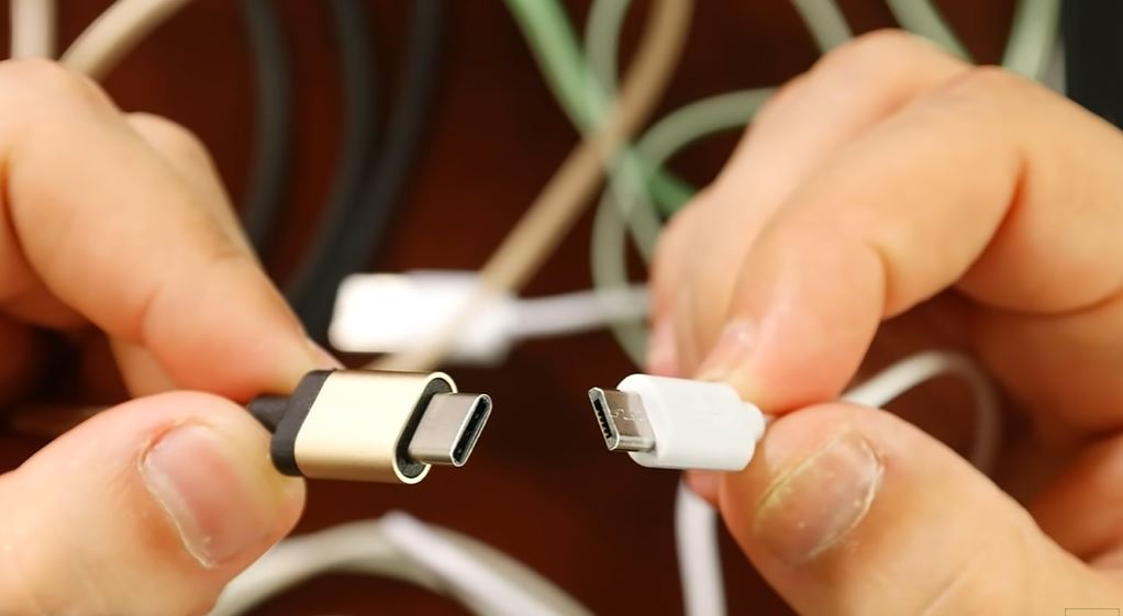 Нема USB-C приклучок за серијата iPhone 14, позната причината