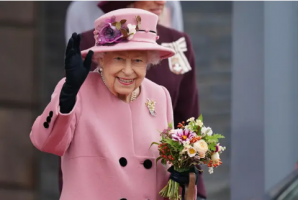 Кралицата за првпат по 59 години не беше на отворањето на парламентот, место неа дојде принцот Чарлс