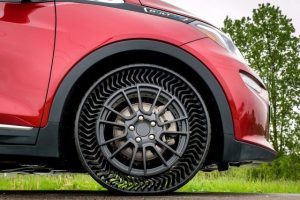 (ВИДЕО) Револуција пред врата: Tesla и Michelin подготвуваат нови гуми