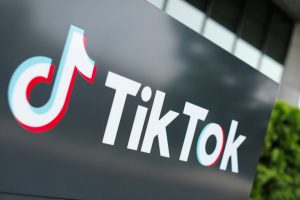 TikTok воведува нов филтер кој ќе блокира содржина за одредена група корисници