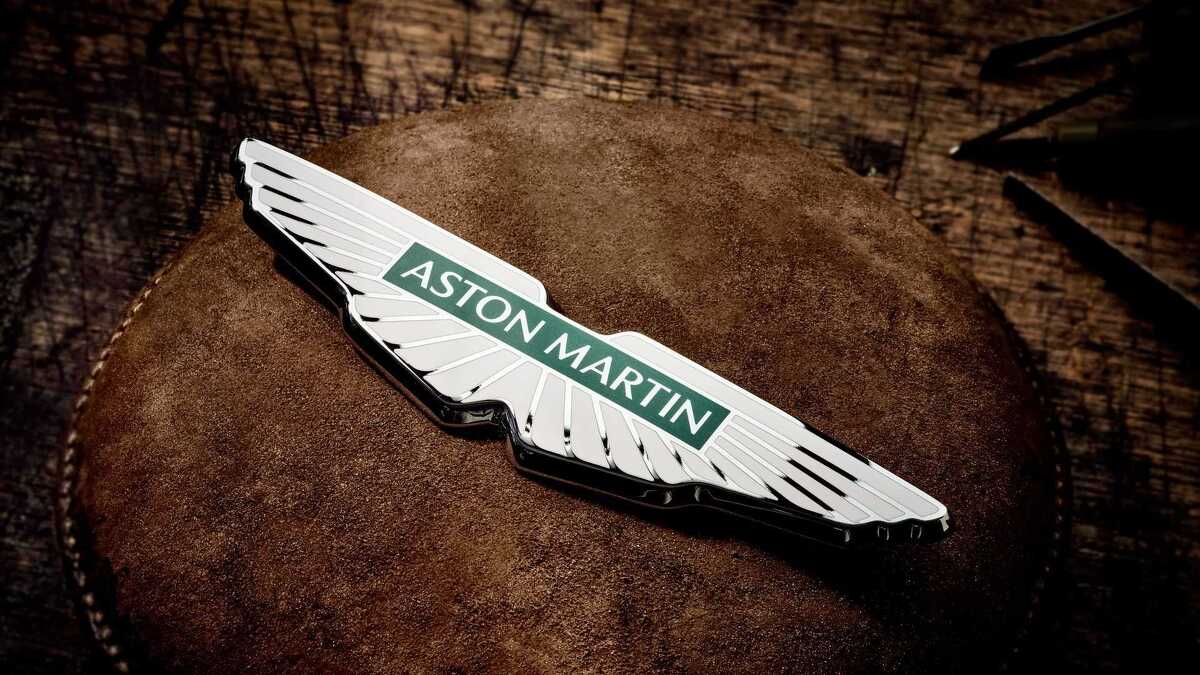 ВИДЕО: Aston Martin претстави ново лого