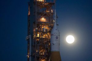 НАСА е подготвена да ја лансира ракетата SLS на Месечината