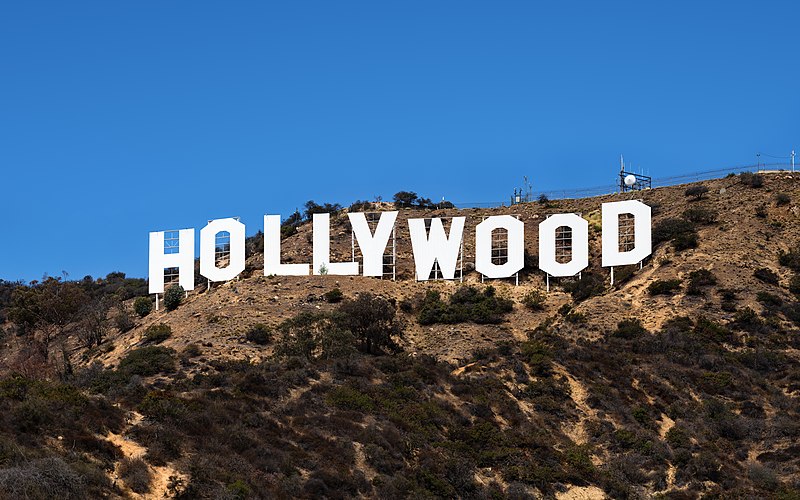 Ќе се обновува знакот Холивуд кој е поставен над Лос Анџелес пред 100 години
