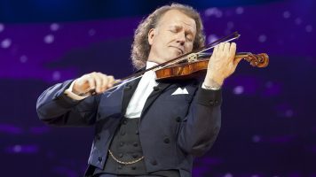 Андре Риу, холандскиот крал на валцерот ќе има концерт во Скопје