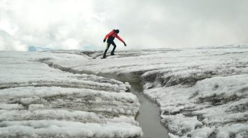 ВИДЕО: Глечерите во Швајцарија исчезнуваат со рекордна брзина