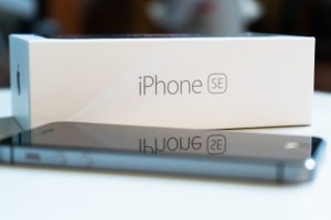 iPhone SE 4 добива поголем екран