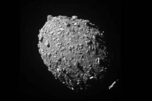 (ВИДЕО) НАСА успешно ја промени траекторијата на астероид: Се докажавме како бранители на планетата Земја