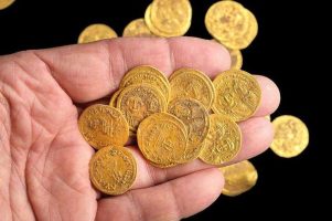Златните монети пронајдени во Израел датираат од VII век