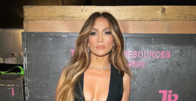 Џенифер Лопез ги избриша сите фотографии од Инстаграм