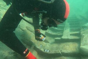 Археолозите од Задар открија римски брод стар 2.000 години во морето кај Сукошан