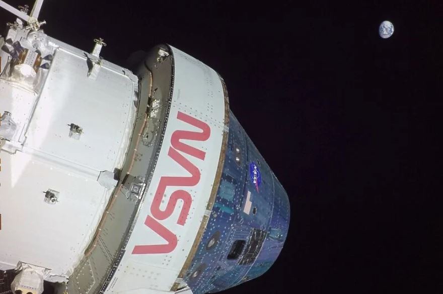Вселенското летало Орион го собори рекордот Аполо 13