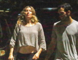 Жизел Бундшен на романтична вечера со тренерот по џиу џицу две недели по разводот