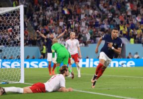 Мбапе ја однесе Франција во осмина-финалето