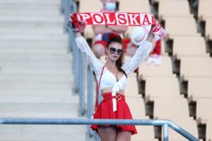 Популарна полска навивачка предвидува финале за Франција на Мундијалот во Катар