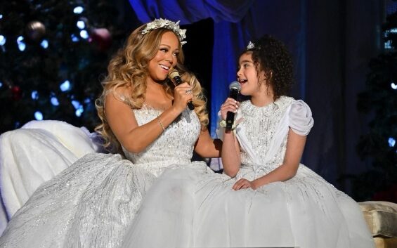 (Видео) Мараја Кери и ќерка сѝ за концерт во Њујорк се облекоа исто