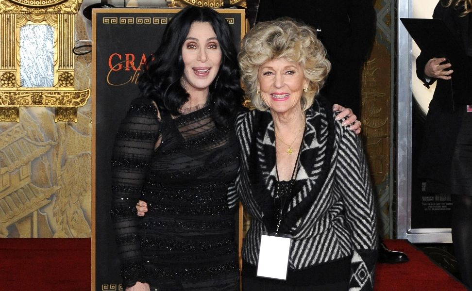 Почина мајката на Шер, актерката Џорџија Холт