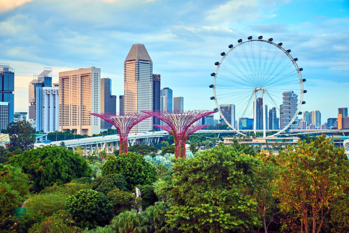 Сингапур и Њујорк најскапи градови во светот