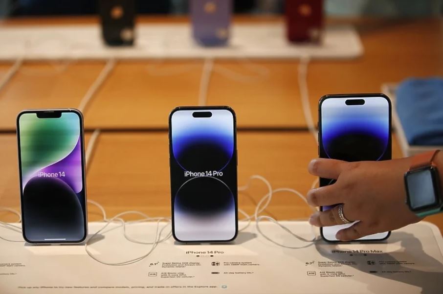 Корисниците на iPhone 14 Pro пријавуваат чуден проблем