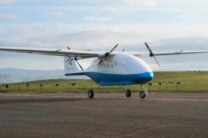 ВИДЕО: Претставен најголемиот автономен електричен товарен авион во светот
