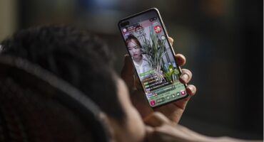 Канада им забранува на државните службеници да користат TikTok на официјалните мобилни телефони