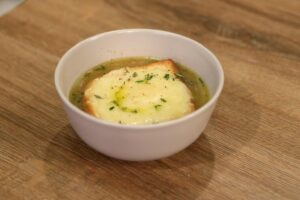 Рецепт за домашна супа со кромид
