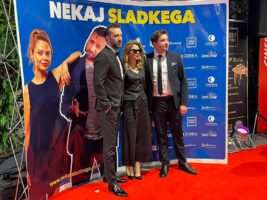 Сашко Коцев и Јелена Јованова ѕвезди на црвениот тепих во Љубљана, на премиера на филмот „Нешто слатко“