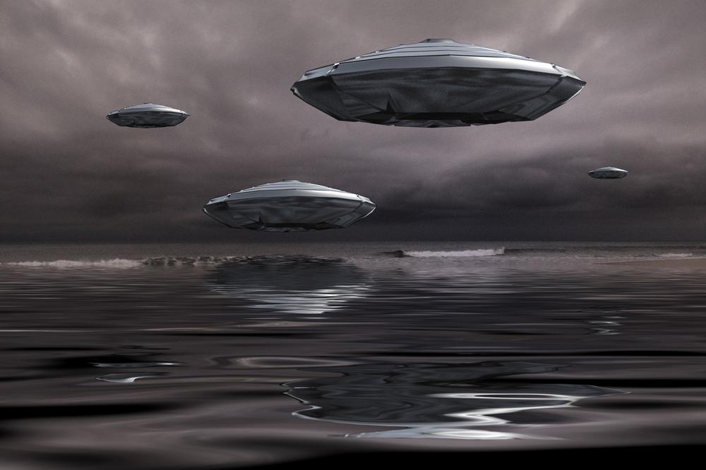 Вонземјани ја набљудуваат Земјата од безбедно растојание, велат од Пентагон