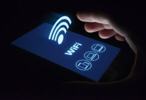 Никогаш не поврзувајте се на Wi-Fi на овие места