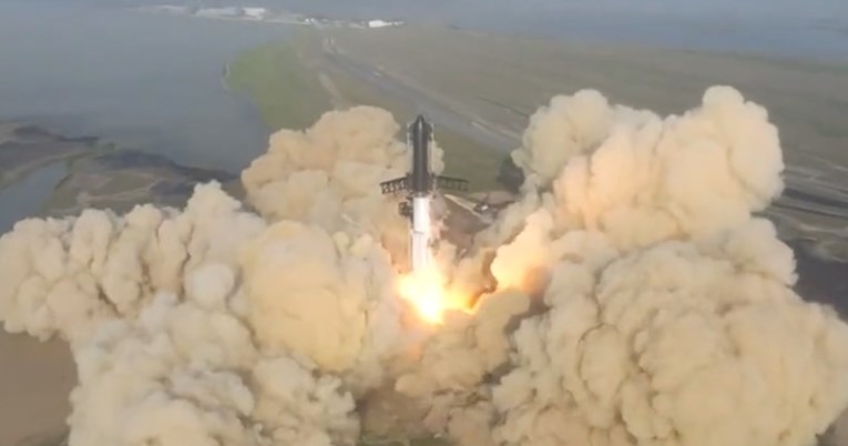 ВИДЕО: SpaceX го лансираше Starship, но експлодираше во воздух
