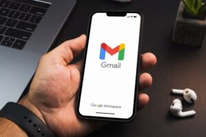 Gmail сега може да скенира Dark Web