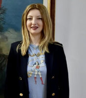 Абе иста Гал Гадот: Данела растури на Твитер заради облеката