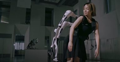 ВИДЕО: Од Јапонија доаѓаат роботски раце кои ја „ослободуваат креативноста“ кај луѓето