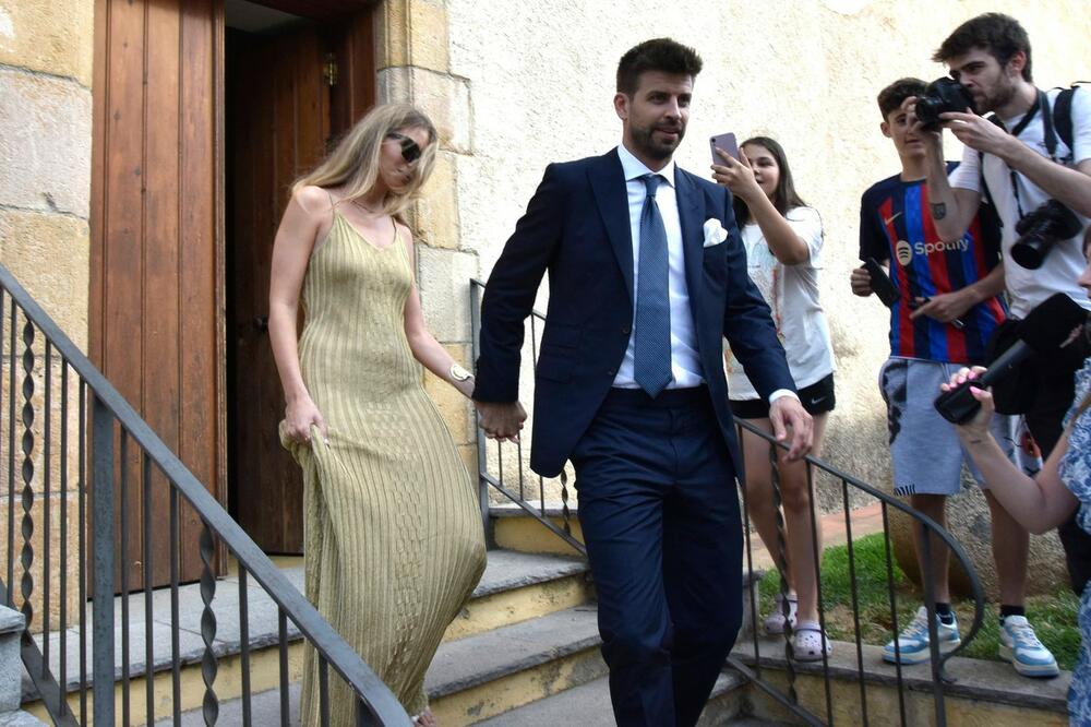 (Видео) Пике на венчавката на брат му дојде со новата девојка