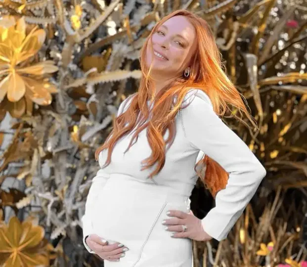 Линдзи Лохан го откри полот на бебето