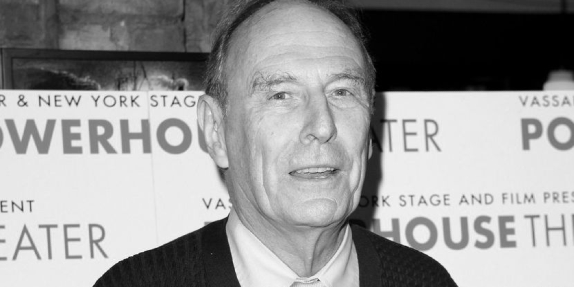 Почина актерот Пакстон Вајтхед кој играше во култната серија „Пријатели“