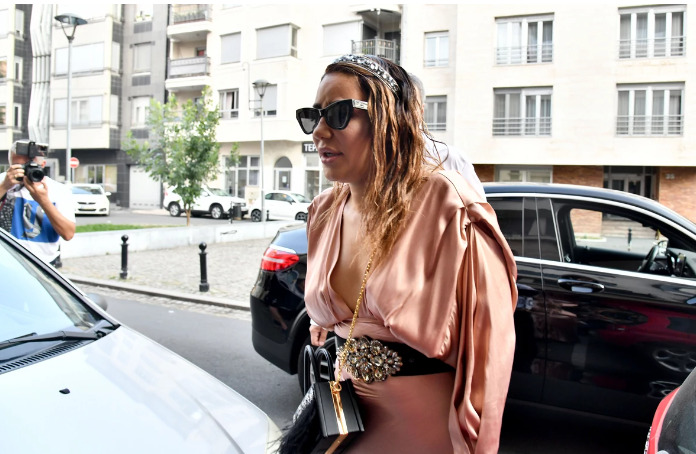 Ана Николиќ: Лузните на лицето се лузни на душата, објаснете му на идиотот Саша Мирковиќ