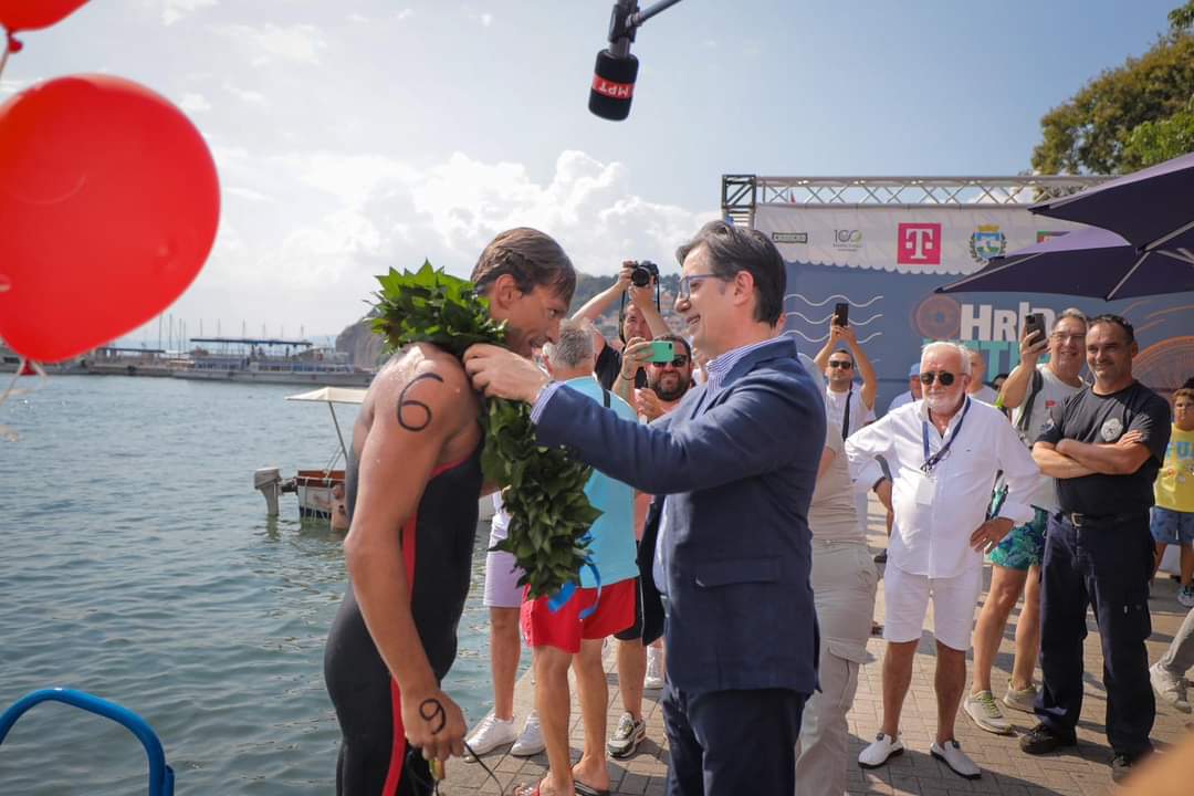 Aлесио Окипинти е победи на Охридскиот пливачки маратон