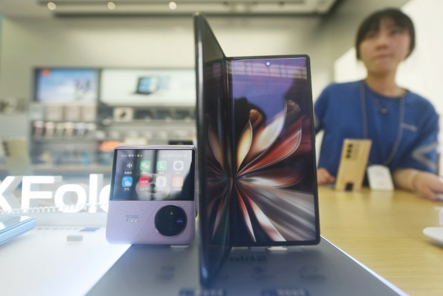 iPhone повеќе не е број еден на најголемиот пазар на телефони